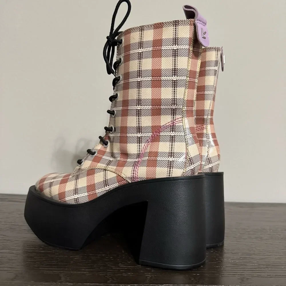 Larroude Plaid Patent Leather Chunky Heel Platform Combat Boot Size 8‎